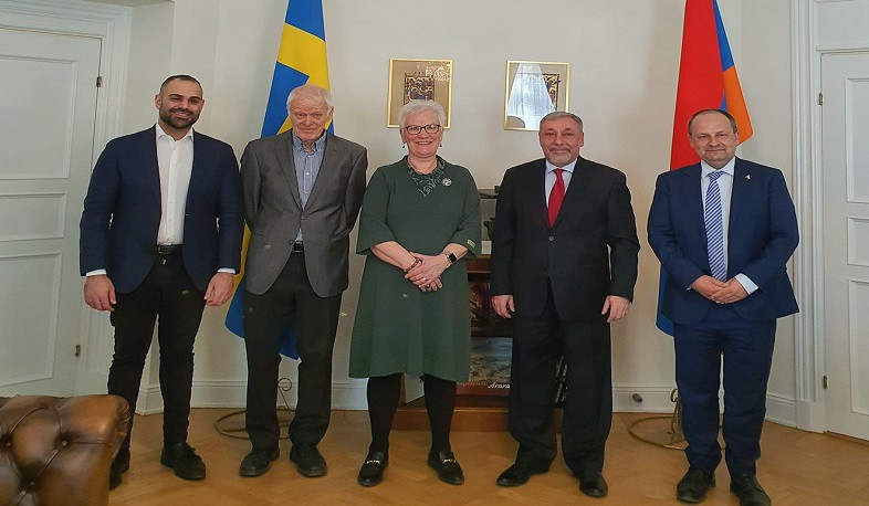 Ambassador Arzoumanian handed over Mkhitar Gosh Medal to Swedish Deputy Thomas Hammarberg