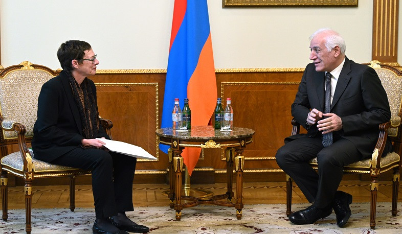 Armenian President discusses regional and international issues with French Ambassador