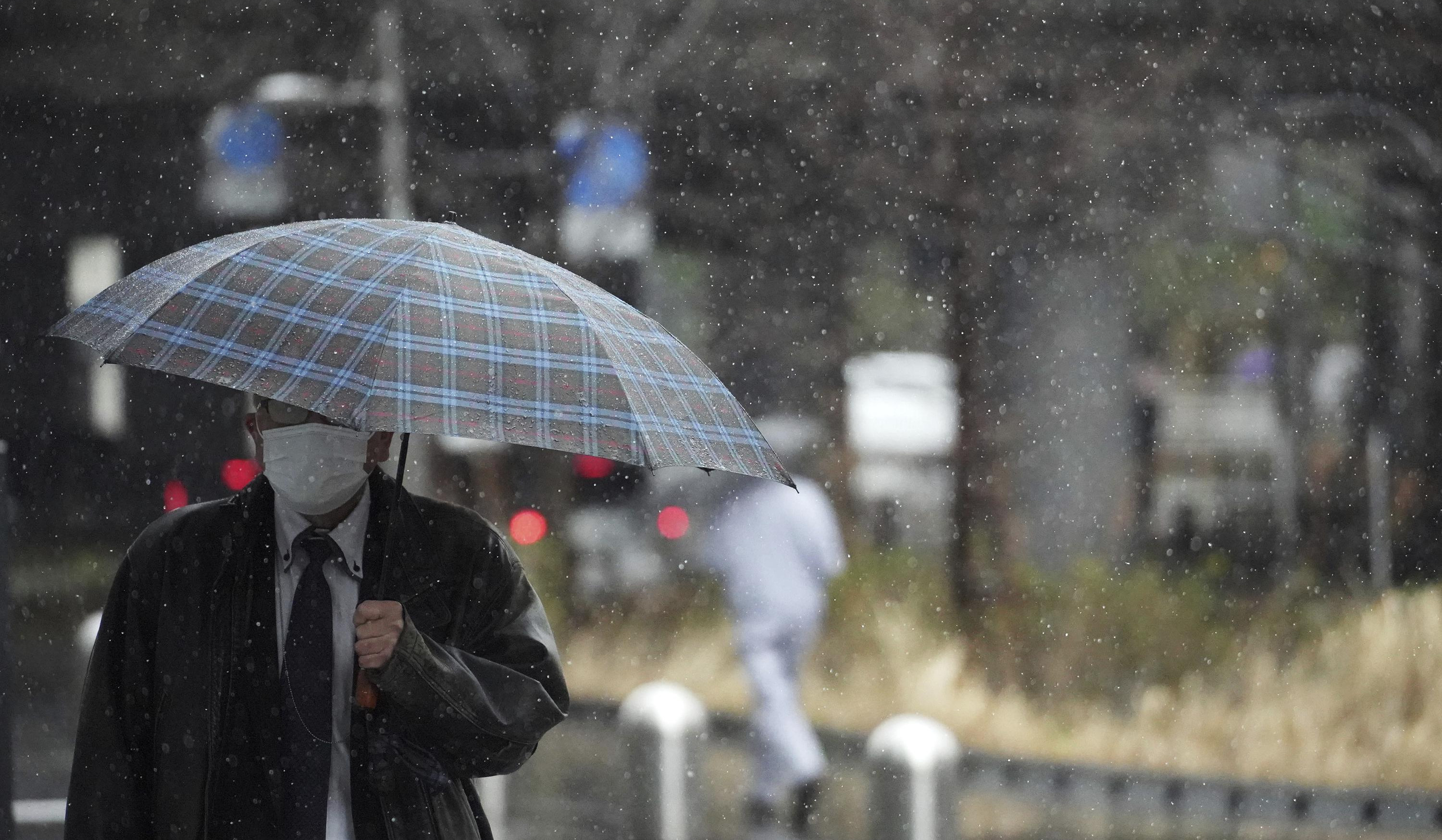 Power outage alert in Japan amid quake damage, cold weather