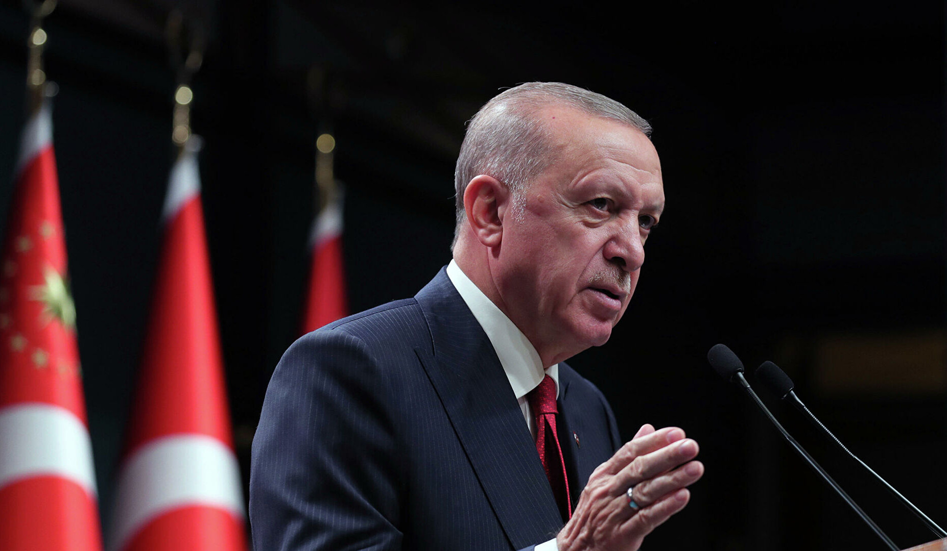 Erdogan announced that he continues contacts with Putin and Zelenskyy