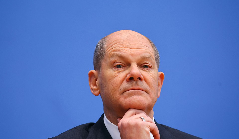 Gas supply contracts envisage payments in dollars or euros: Scholz