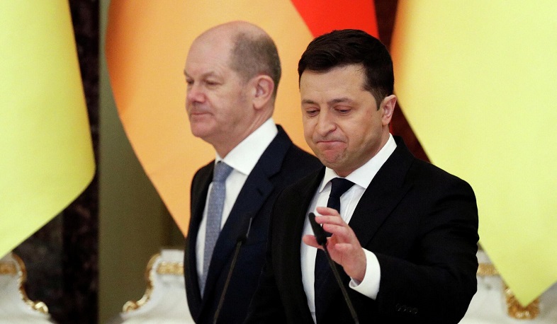 Kyiv wants Scholz visit and German arms: Zelensky aide