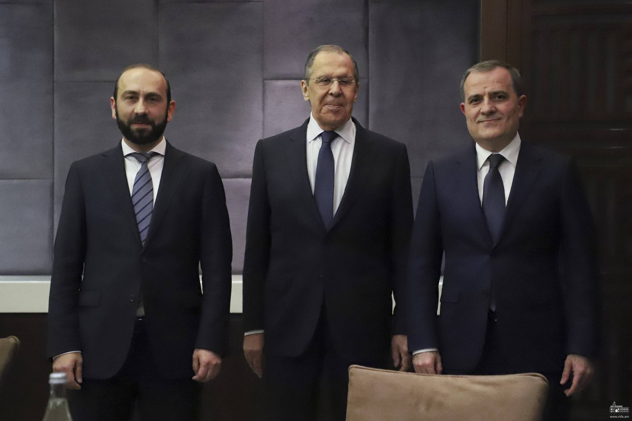 Armenian, Russian, Azerbaijani FMs exchange views on Armenia-Azerbaijan rapprochement agreement