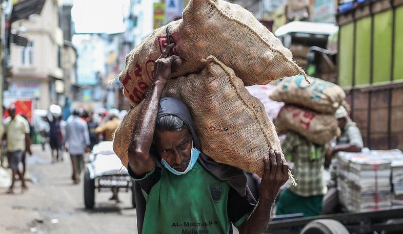 Sri Lanka gives government workers extra day off a week