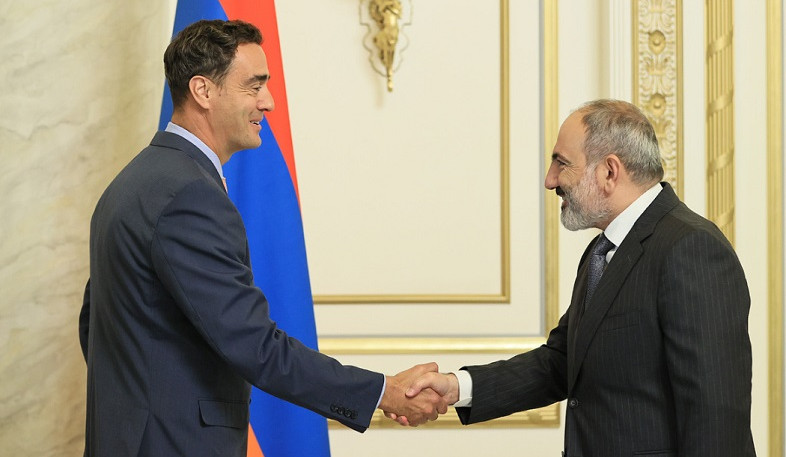 PM Pashinyan receives Ambassador of Argentina to Armenia