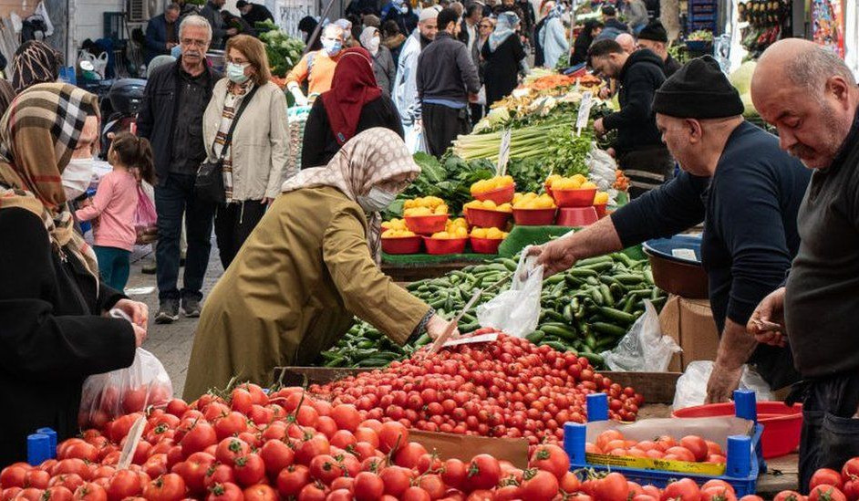 Turkey's annual inflation hits record high due to hiking food, transportation costs