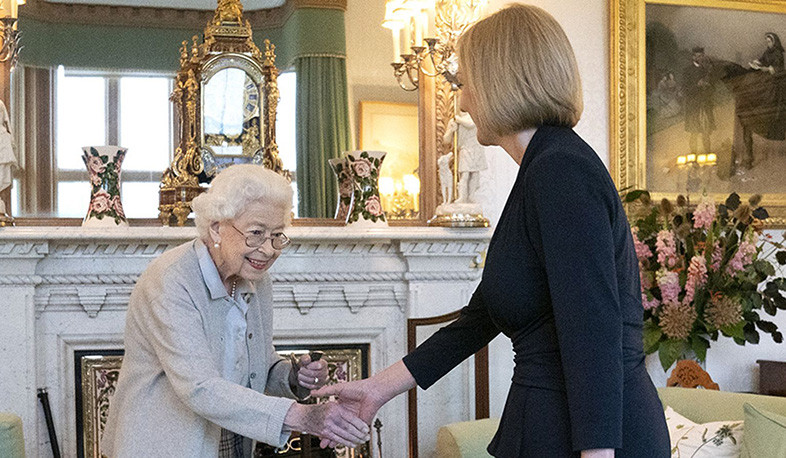 Liz Truss appointed as UK prime minister by the Queen Elizabeth