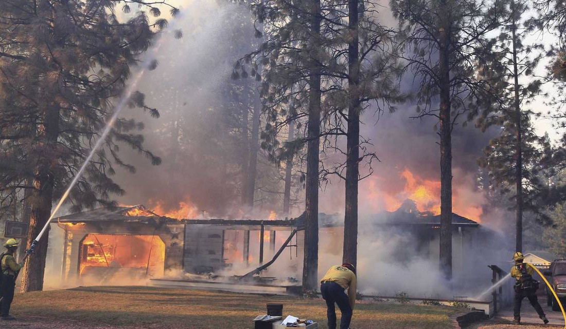 Massive fire prompts evacuations in Northern California