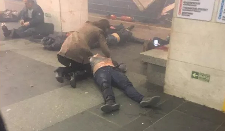 An explosion at Saint Petersburg leaves 10 dead