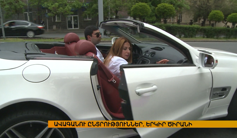 Yerkir Tsirani campaign from a white cabriolet