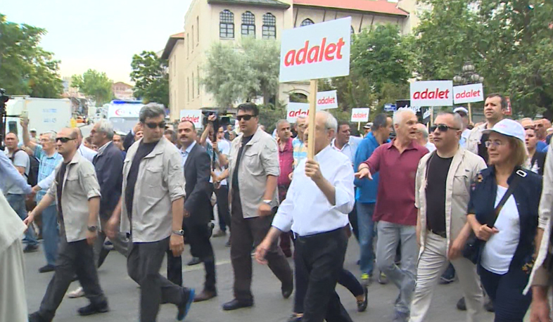 Erdogan’s adversaries continue protesting, walking 18 hours a day