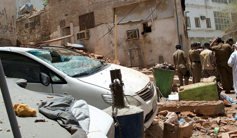 International happenings: suicide bomber blows up residential building in Mecca