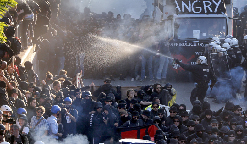 G20 summit starts accompanied by protests under the name “Welcome to hell”