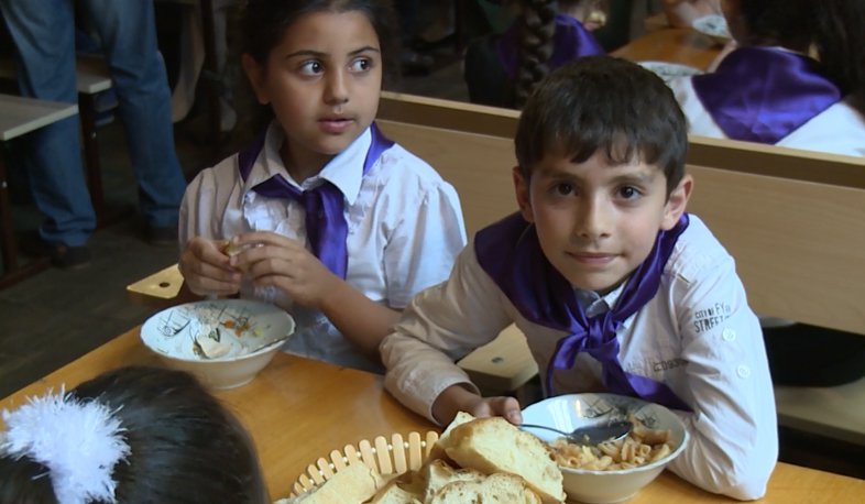 Warm meals in schools