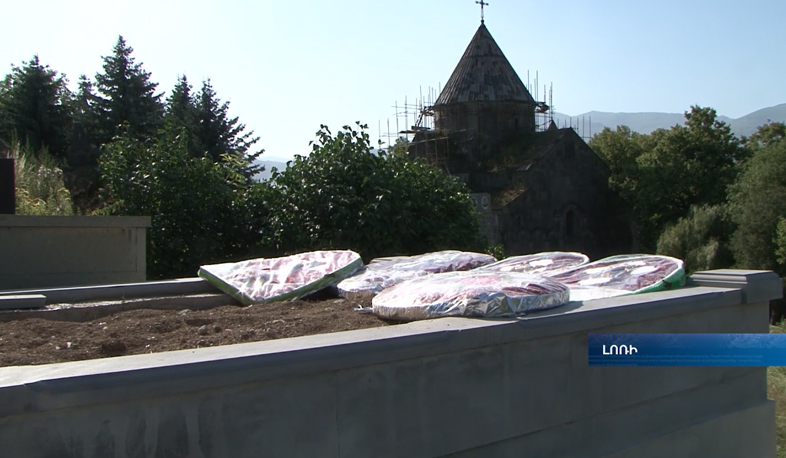 Funeral in Sanahin area