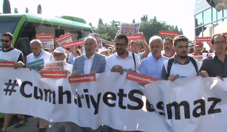 Trial of Cumhuriyet staff members starts in Turkey