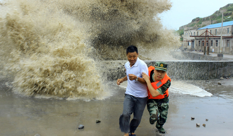 Typhoon kills 12 in China