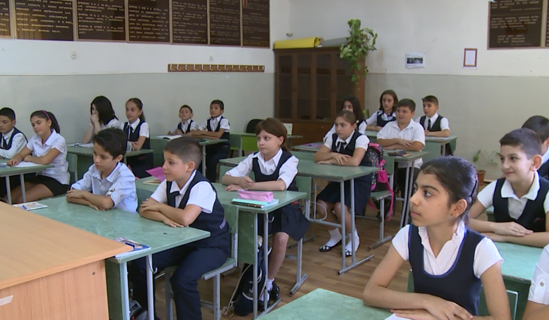 40 thousand first graders to attend school on September 1