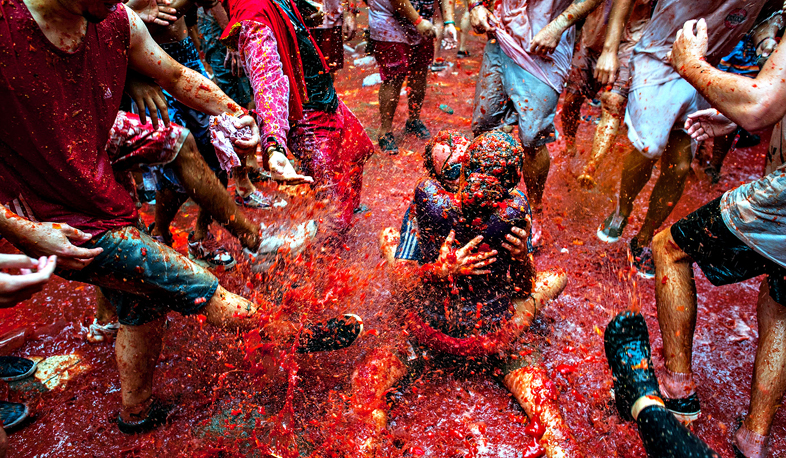 Tomato war in Spain – La Tomatina