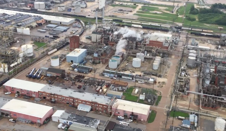 Explosions in Texas chemical plant