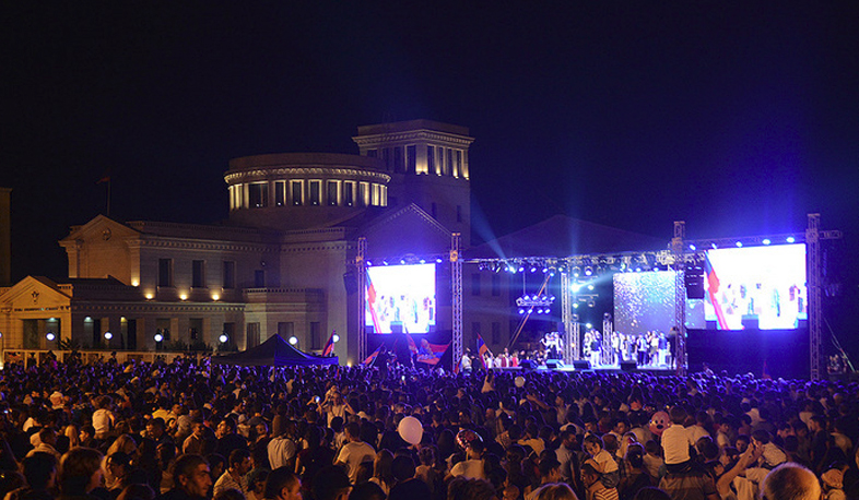 Celebratory concert in Revival Square