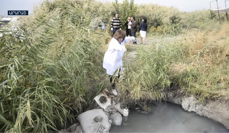 Sample from polluted Masis water