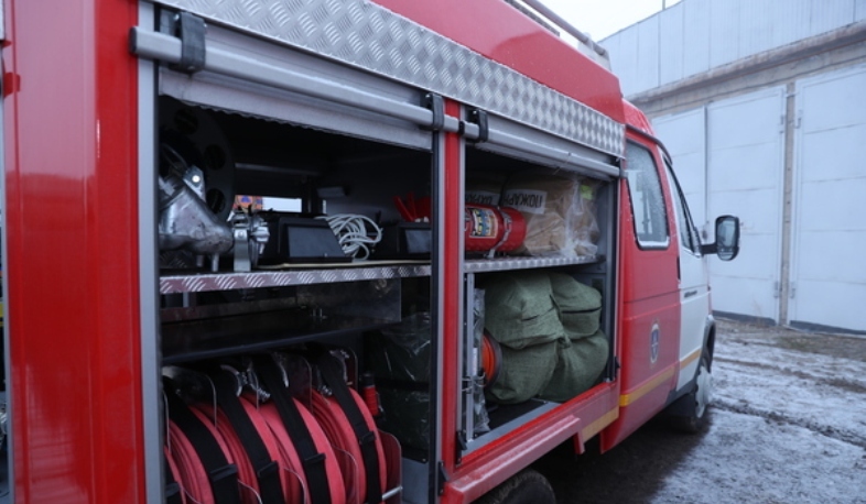 Rescue trucks to Armenian regions