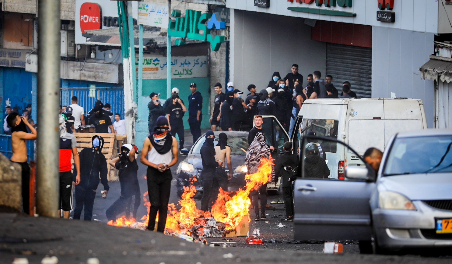 Violent riots brake out in the Arab quarters of Jerusalem