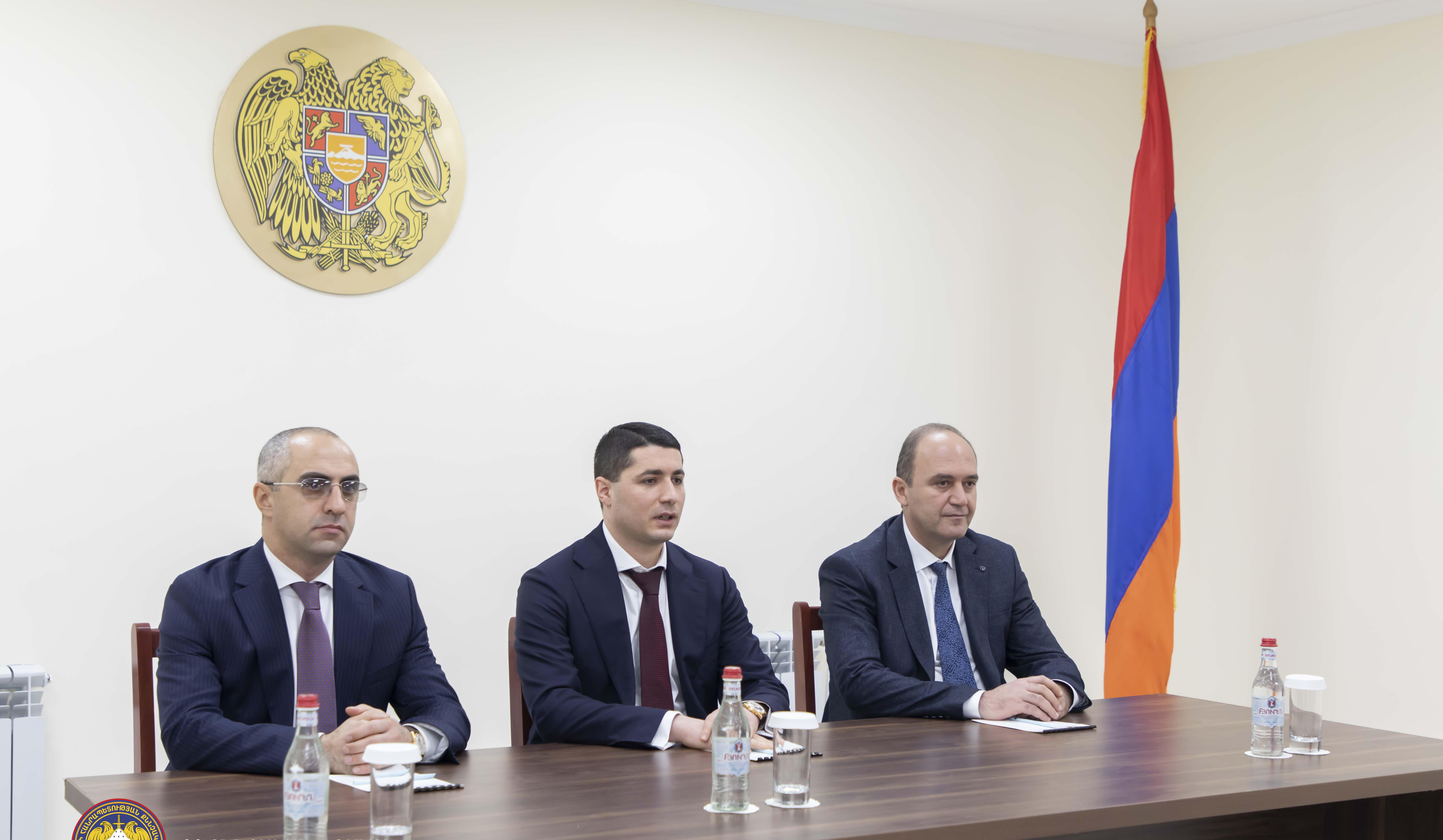 Արգիշտի Քյարամյանի մասնակցությամբ տեղի է ունեցել ՔԿ Արմավիրի մարզի քննչական վարչության և Վաղարշապատի քննչական բաժնի նոր շենքերի բացման արարողությունը