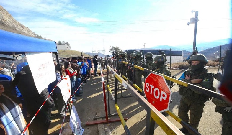 Prolonged blocking of only road connecting Nagorno-Karabakh to outside world can lead to dire humanitarian consequences: Human Rights Watch