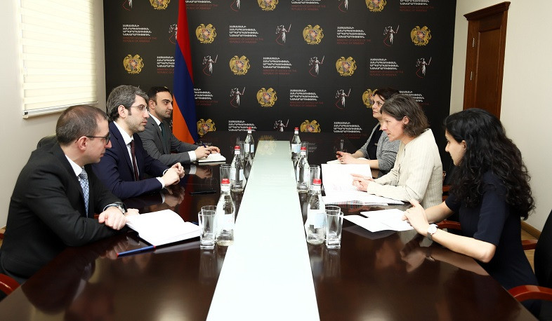 Գրիգոր Մինասյանը Մարտինա Շմիդտի հետ քննարկել է արդարադատության ոլորտի բարեփոխումների ծրագրեր