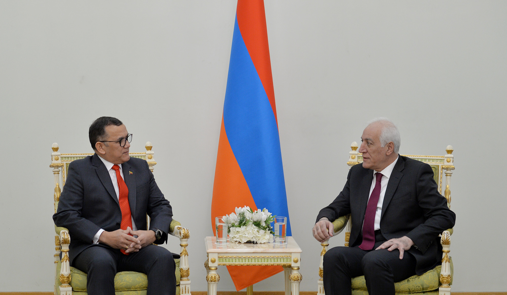 Newly appointed Ambassador of Venezuela to Armenia presented his credentials to President Vahagn Khachaturyan