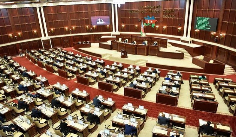 Azerbaijani parliament adopts statement on Iran