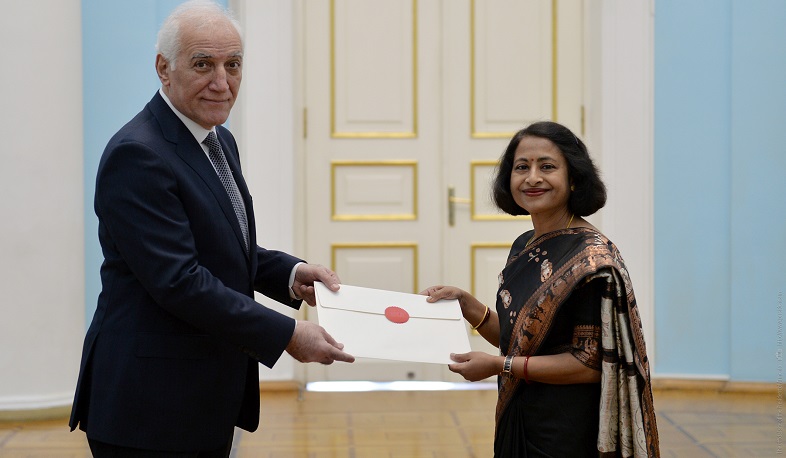 Newly appointed Ambassador of India Nilakshi Saha Sinha presented her credentials to President Vahagn Khachaturyan