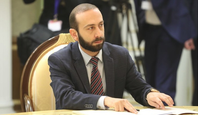 Mirzoyan MDB XİN rəhbərlərinin iclasında iştirak etmək üçün Özbəkistana gedir