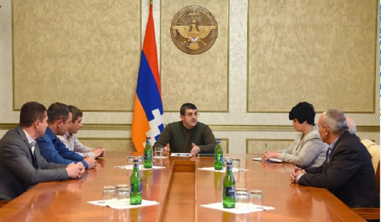 Issues related to military-political, socio-economic situation discussed in anti-crisis council of Artsakh