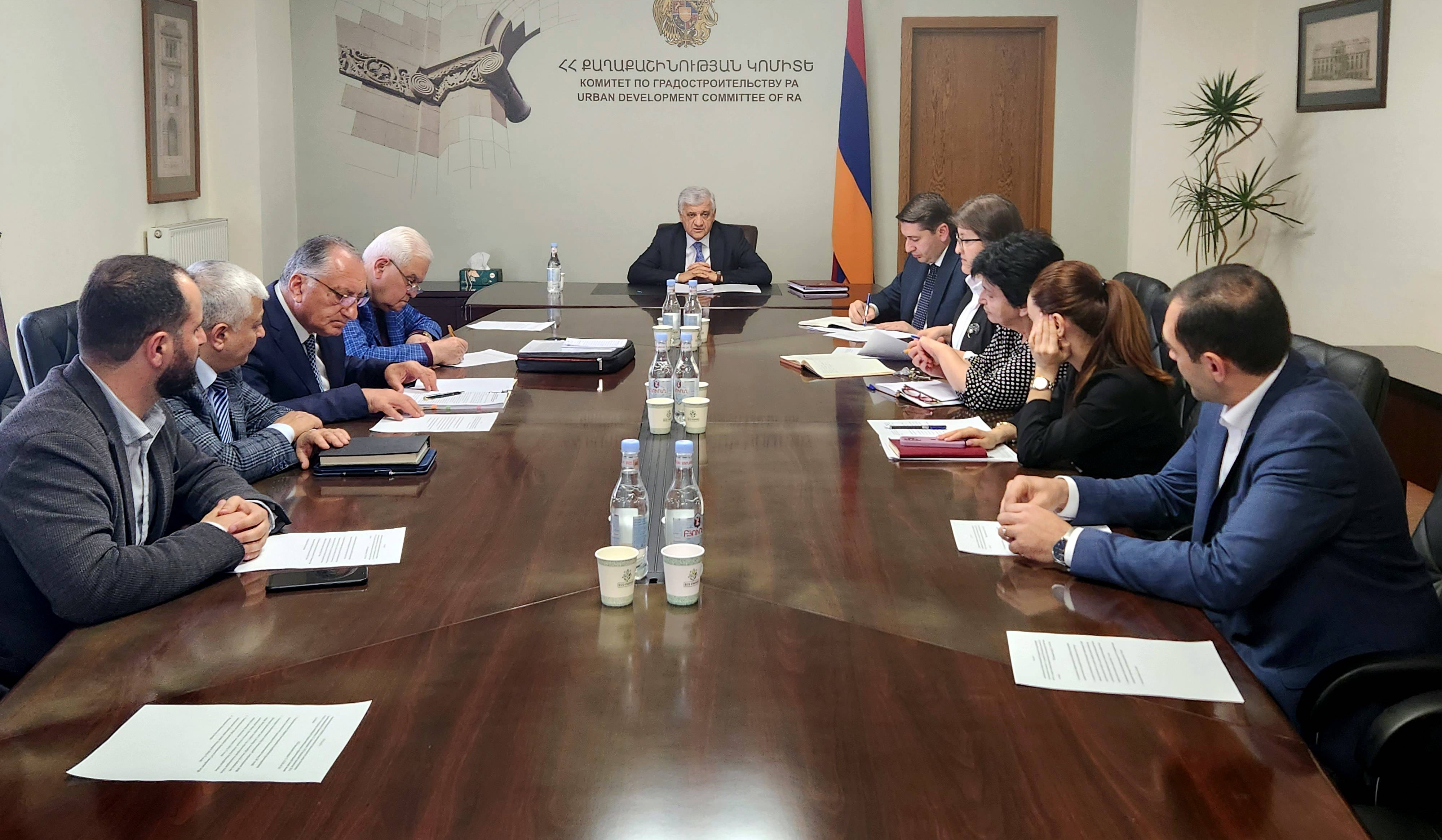 Միջգերատեսչական աշխատանքային խումբը քննարկել է բազմաբնակարան շենքերի կառավարման օրենսդրական բարեփոխումները