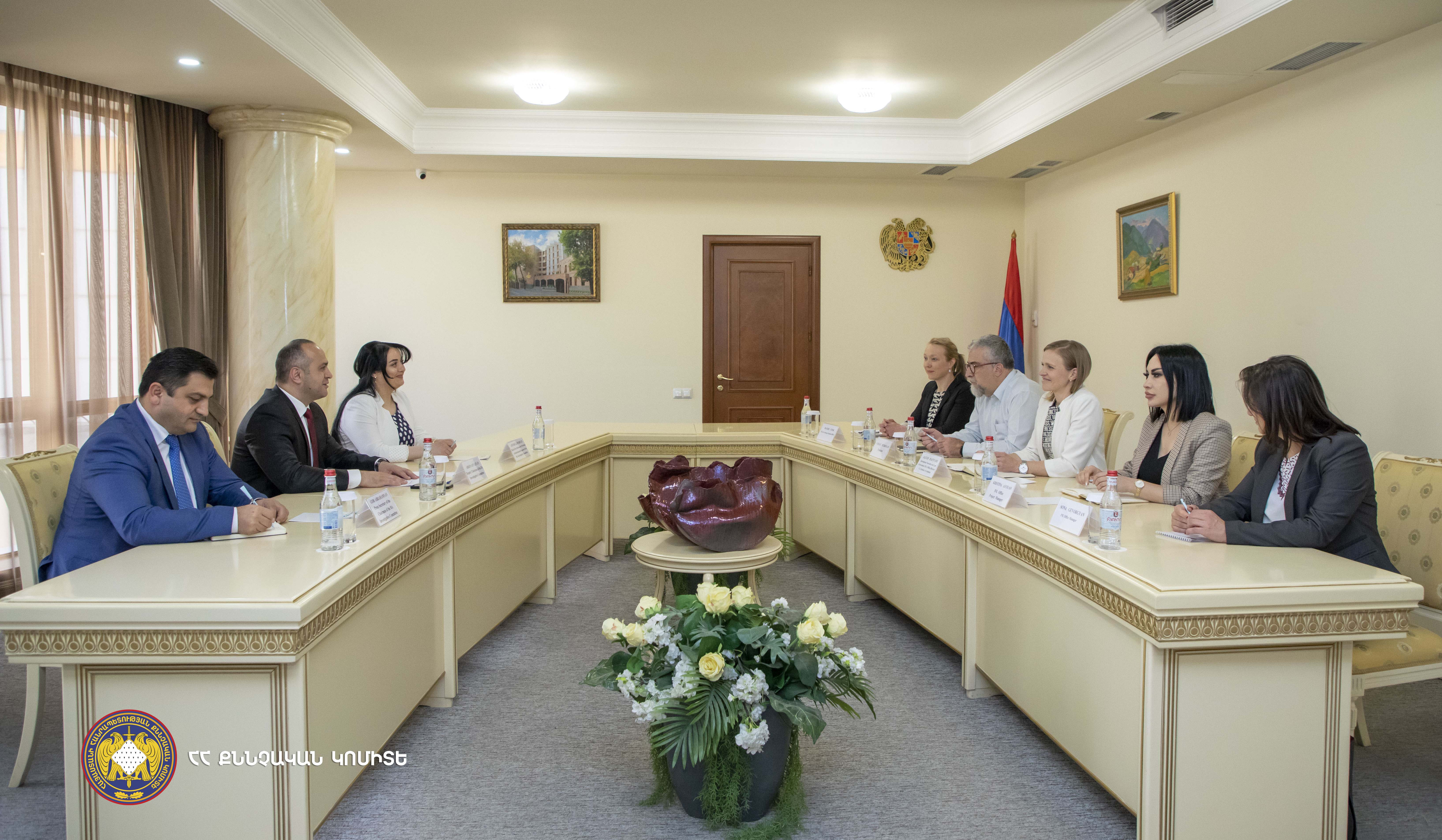 ՔԿ նախագահի տեղակալը ԱՄՆ  դեսպանատան ներկայացուցիչների հետ քննարկել է գործակցության արդյունքներն ու հեռանկարները