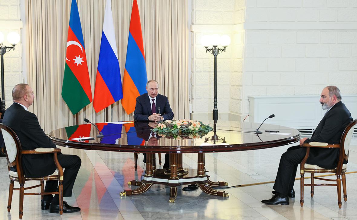 Armenian Prime Minister, Russian, Azerbaijani Presidents to hold talks in Moscow: Kremlin