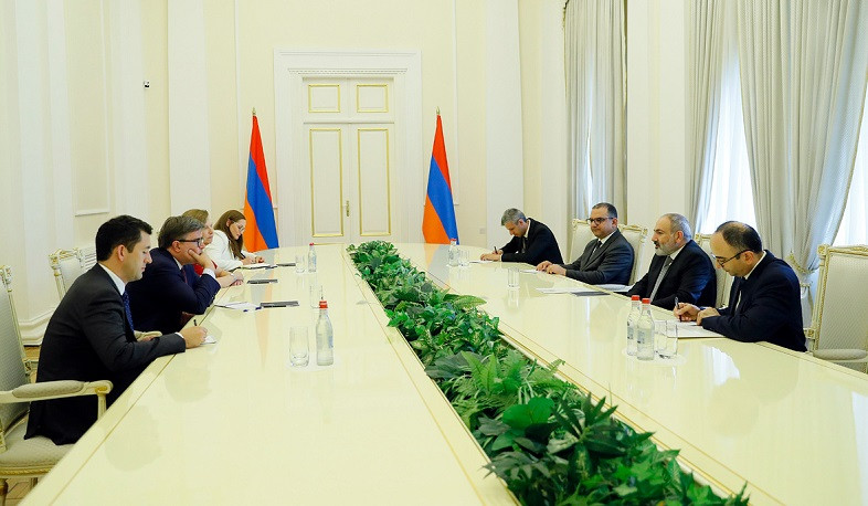 Armenian Prime Minister receives delegation of US State Department