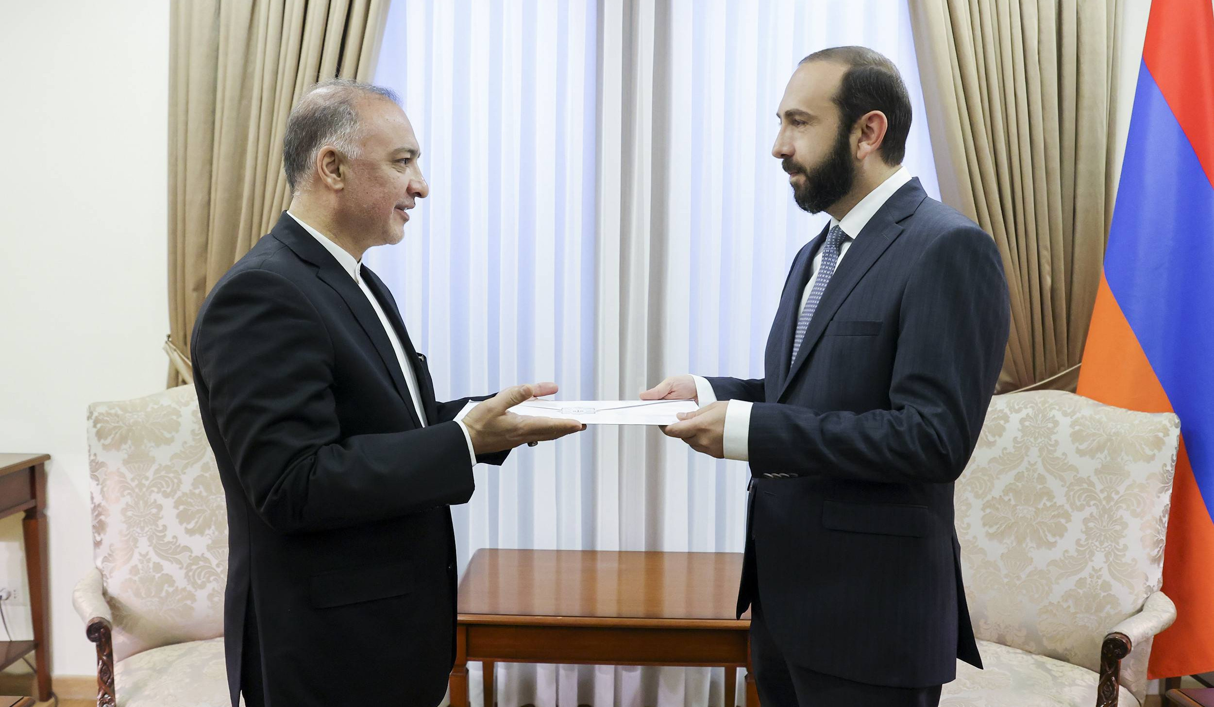 Minister of Foreign Affairs of the Republic of Armenia received the newly-appointed Ambassador of Iran