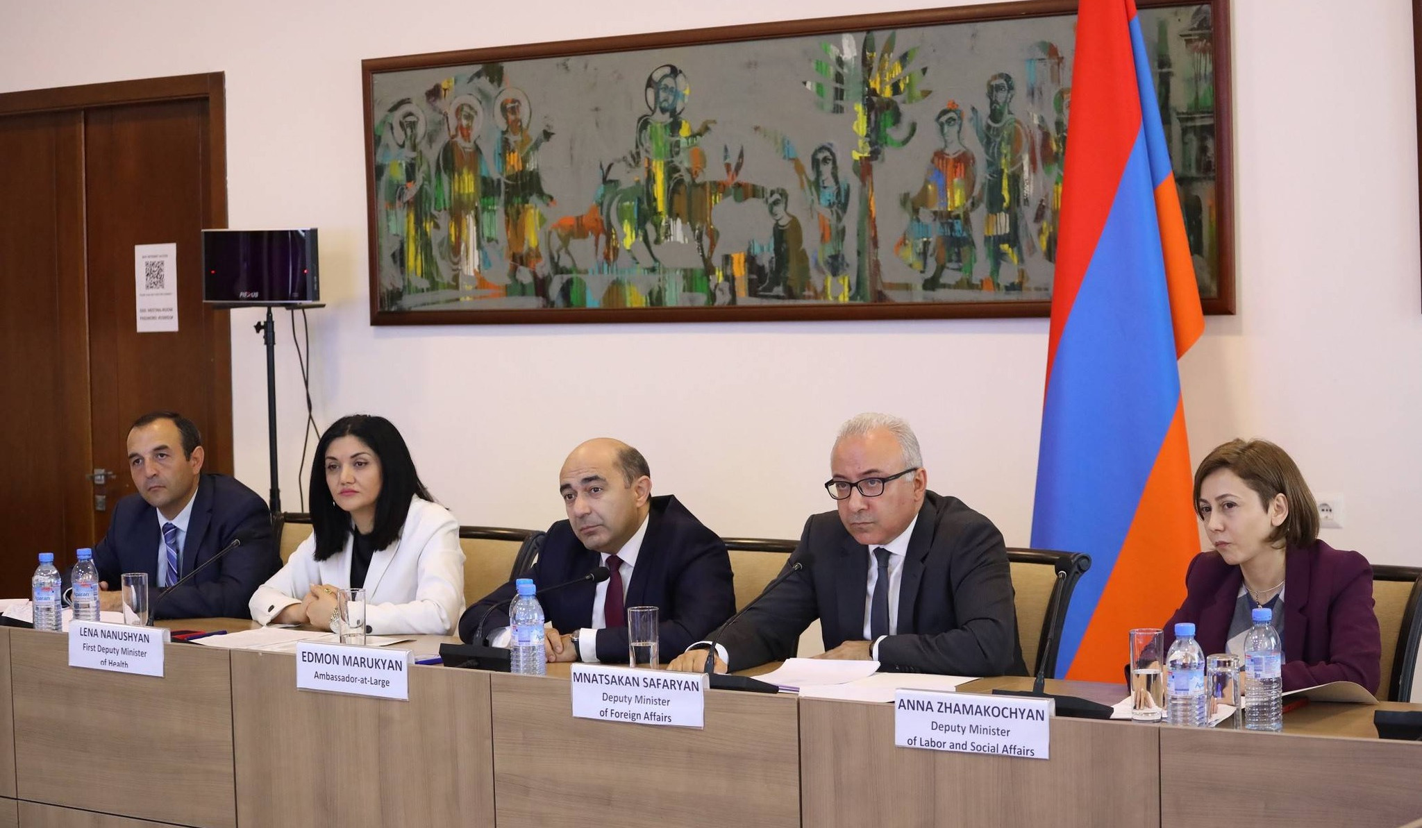 Նանուշյանն ԱԳՆ-ում կազմակերպված հանդիպմանը խոսել է մասնագիտացված բուժօգնության կարիք ունեցողներին ՀՀ տեղափոխելու արգելքից