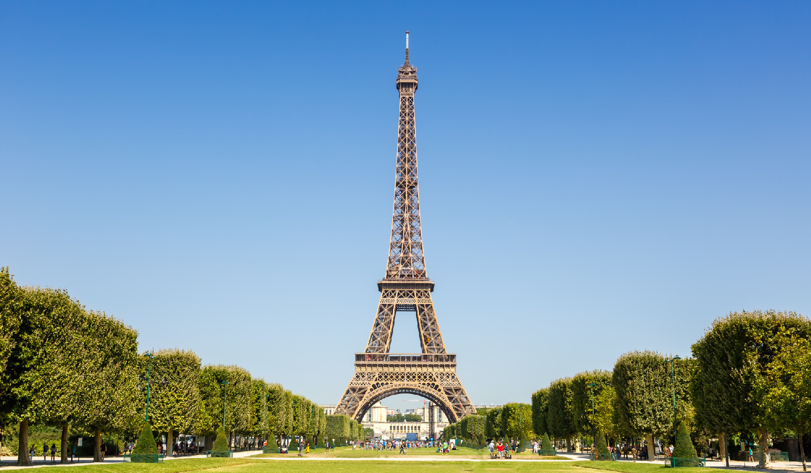 Security alert prompts Eiffel Tower evacuation