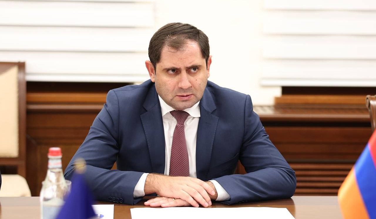 Suren Papikyan Fransa səfiri ilə təhlükəsizlik məsələlərini müzakirə edib