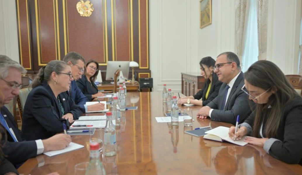 Փոխվարչապետ Խաչատրյանն ԱՄՆ ՄԶԳ կառավարչի տեղակալին ներկայացրել է ԼՂ բնակչության բռնի տեղահանման հետևանքով ստեղծված իրավիճակը