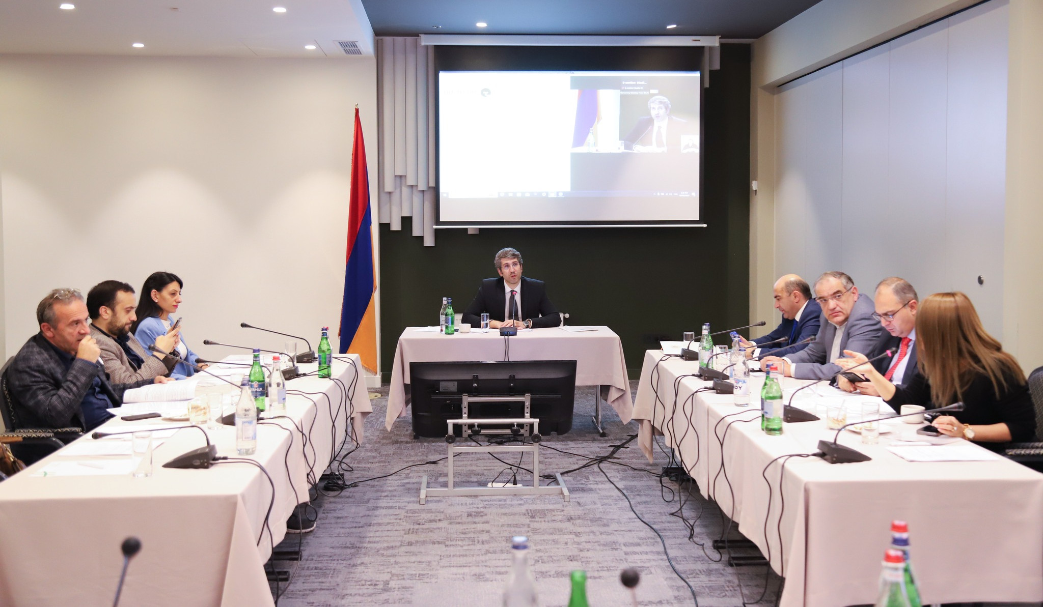 Քննարկվել է Սահմանադրական բարեփոխումների հայեցակարգի նախագիծը. տեղի է ունեցել խորհրդի և հանձնաժողովի համատեղ նիստը