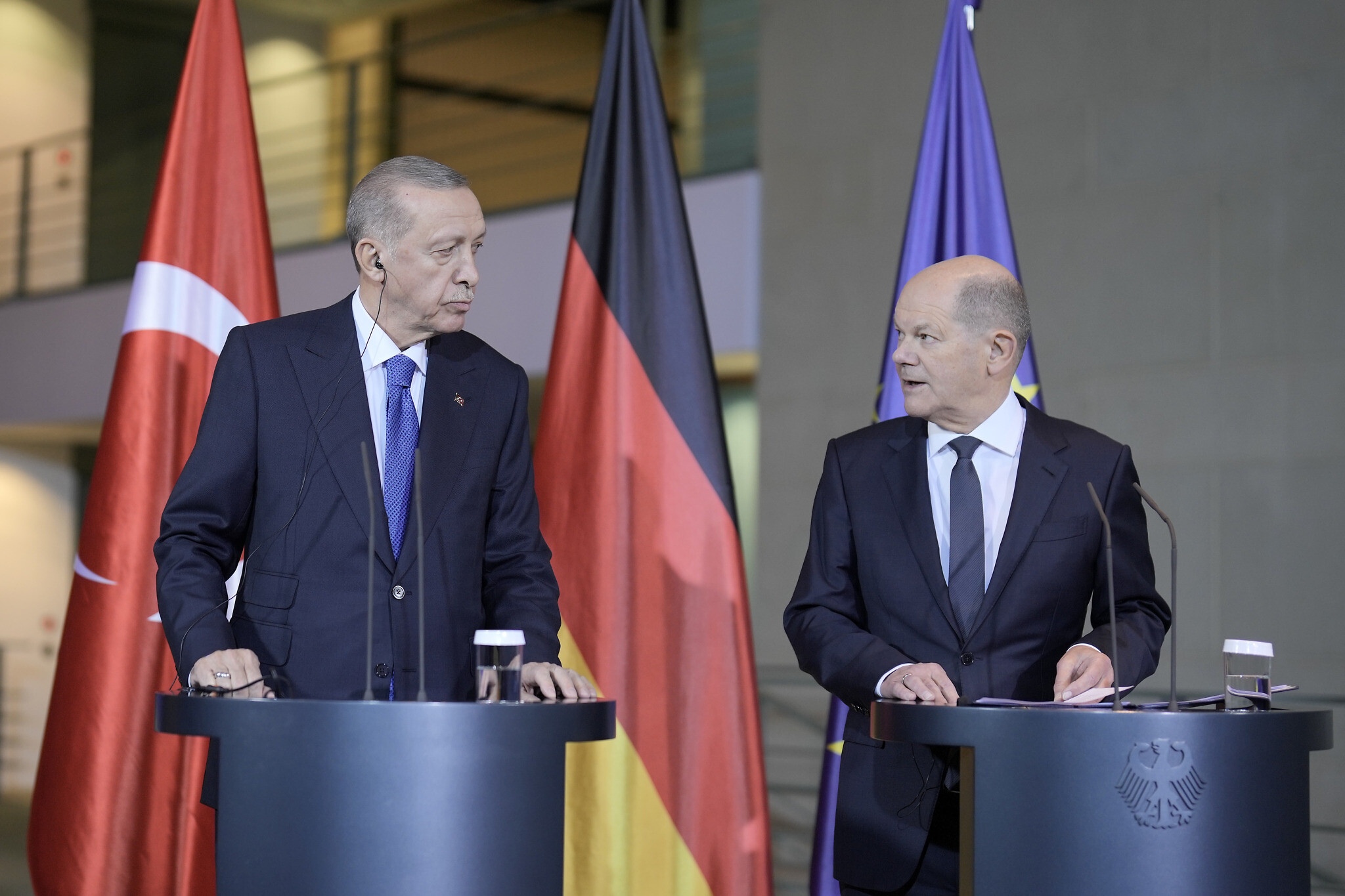 Erdogan in tense talks in Germany as divisions over Gaza war deepen