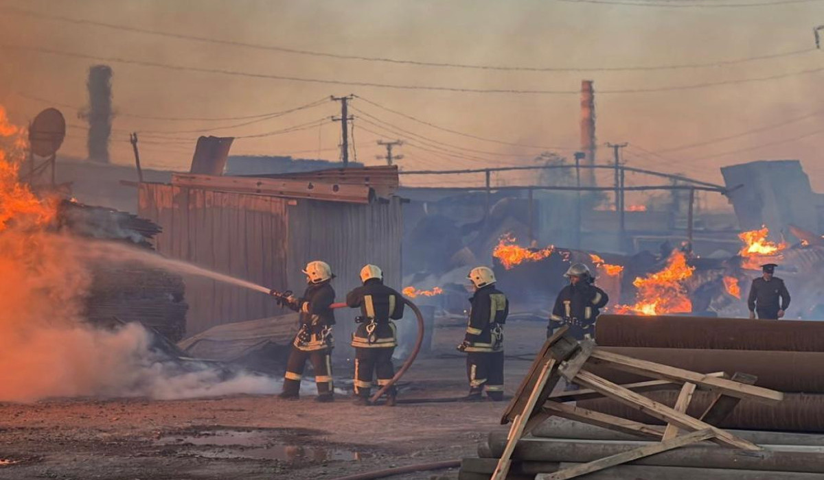 В Баку загорелся рынок стройматериалов