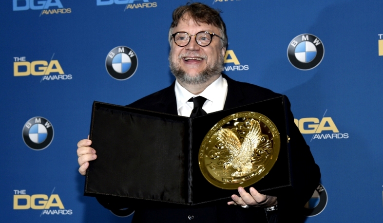 Guillermo del Toro wins biggest prize of Directors Guild