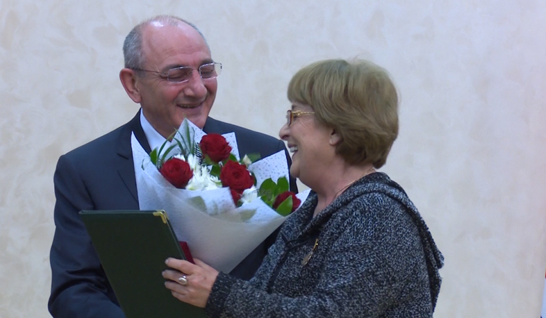 Stepanakert awards members of the Movement